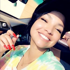 Meet your Posher, Ashley